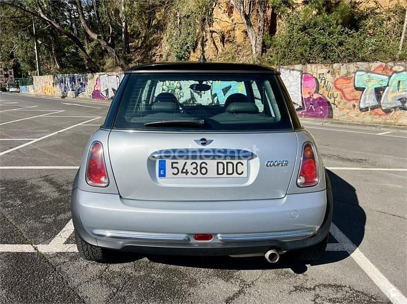 Usado Mini Cooper 115 CV (84 kW) 2004 Gris / plata Utilitario