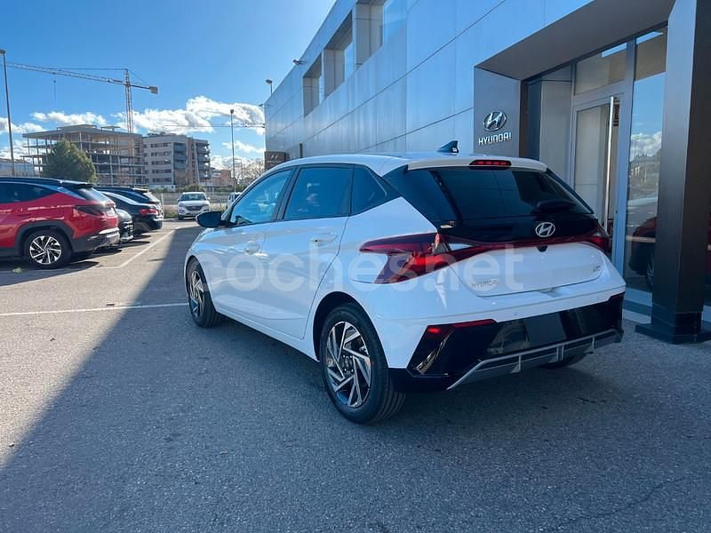 Nuevo Hyundai i20 100 CV (73 kW) 2025 Blanco Berlina