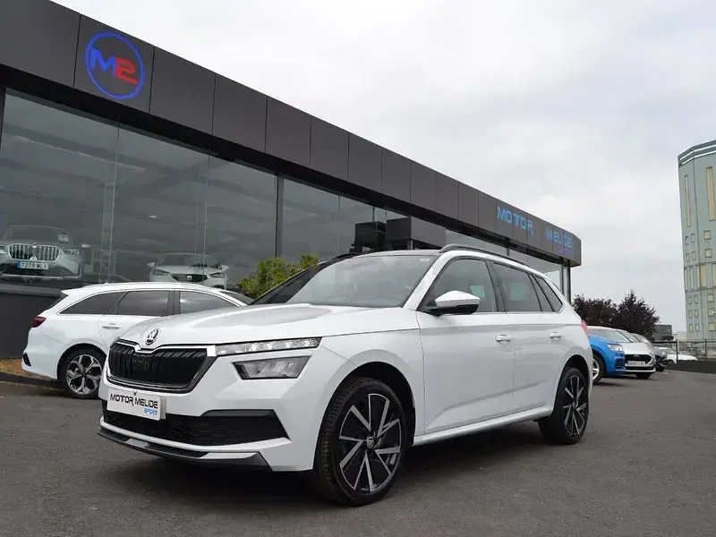 Usado Skoda Kamiq Monte Carlo 150 CV (110 kW) 2021 Blanco SUV