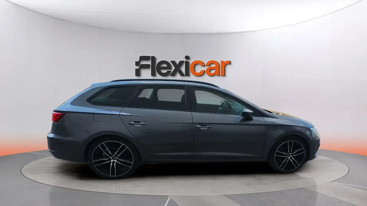 Usado Seat Leon ST FR 184 CV (135 kW) 2018 Gris Familiar