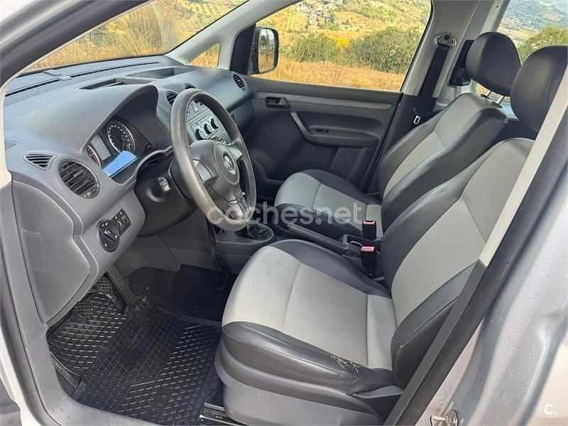 Usado VW Caddy Pro 102 CV (75 kW) 2014 Gris / plata Monovolumen