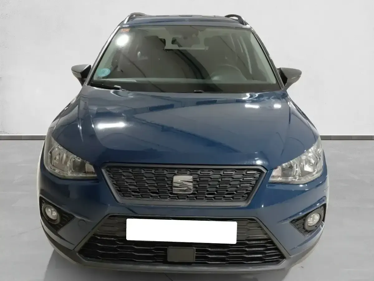 Usado Seat Arona Ecomotive 95 CV (69 kW) 2019 Azul SUV