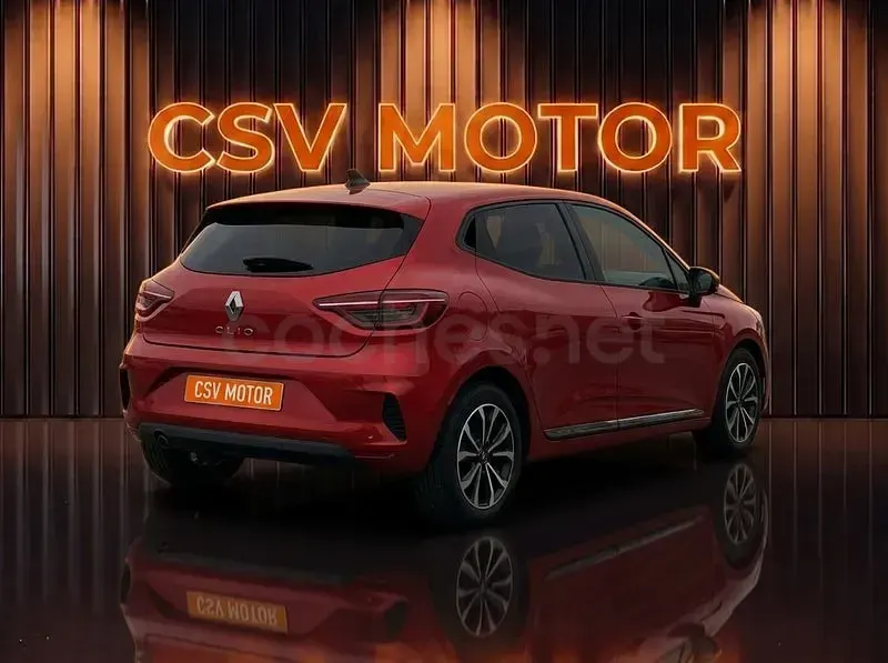 Usado Renault Clio V Techno 90 CV (66 kW) 2024 Rojo Berlina
