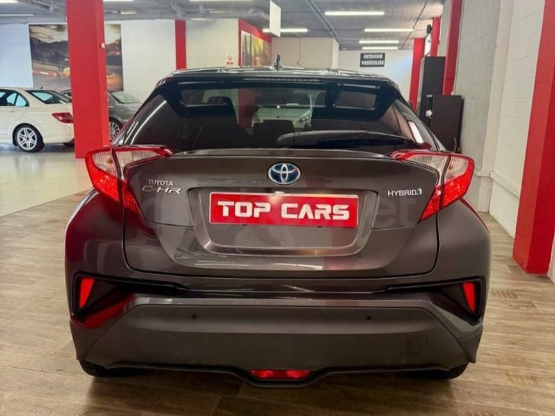 Usado Toyota C-HR Active 122 CV (89 kW) 2018 Gris / plata SUV