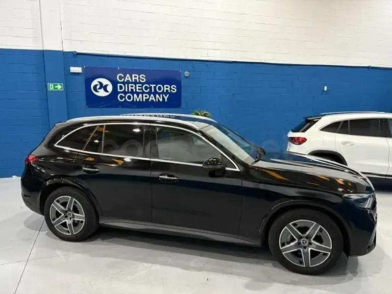 Usado Mercedes GLC220 197 CV (144 kW) 2023 Negro SUV