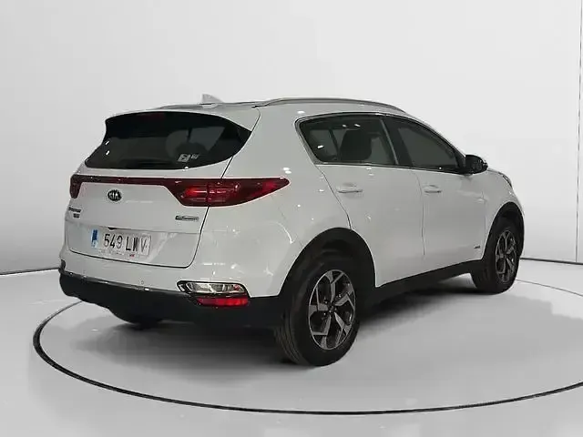 Usado Kia Sportage 136 CV (100 kW) 2022 Blanco SUV