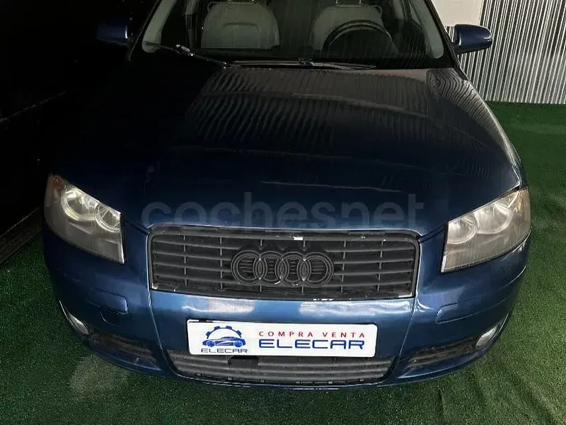 Usado Audi A3 Ambition 140 CV (102 kW) 2004 Azul Utilitario