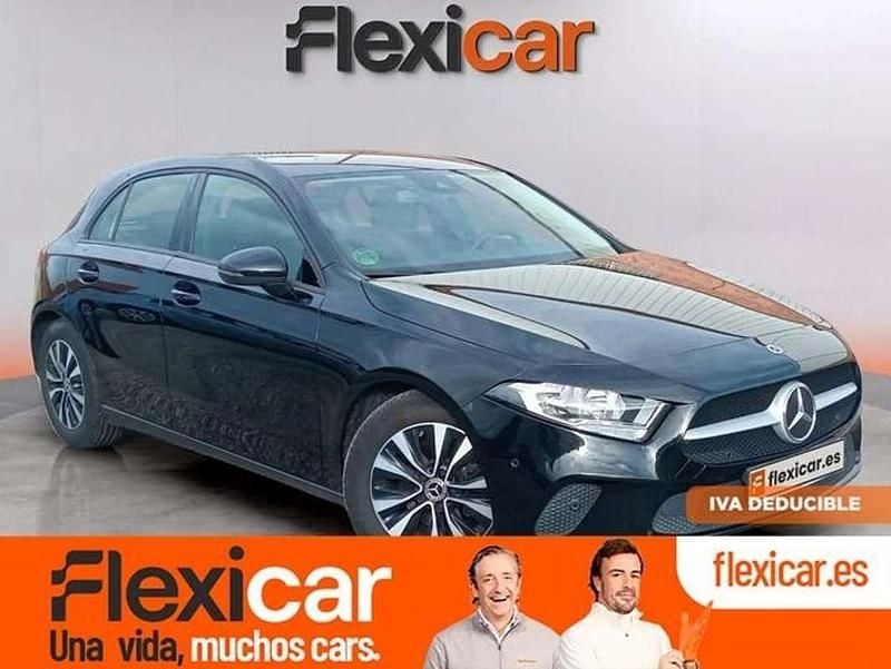 Usado Mercedes A180 136 CV (100 kW) 2021 Negro Utilitario
