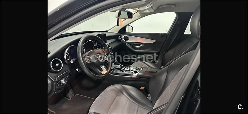 Usado Mercedes C220 170 HP (125 kW) 2018 Preto Sedan