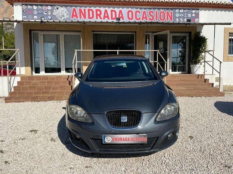 Usado Seat Leon Sport 160 CV (117 kW) 2009 Gris Utilitario