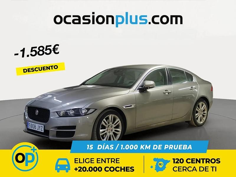 Usado Jaguar XE Pure 180 HP (132 kW) 2017 Cinzento Sedan