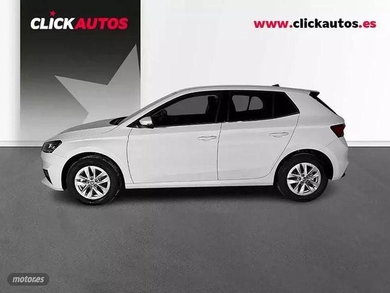 Usado Skoda Fabia Selection 115 CV (84 kW) 2025 Blanco Utilitario