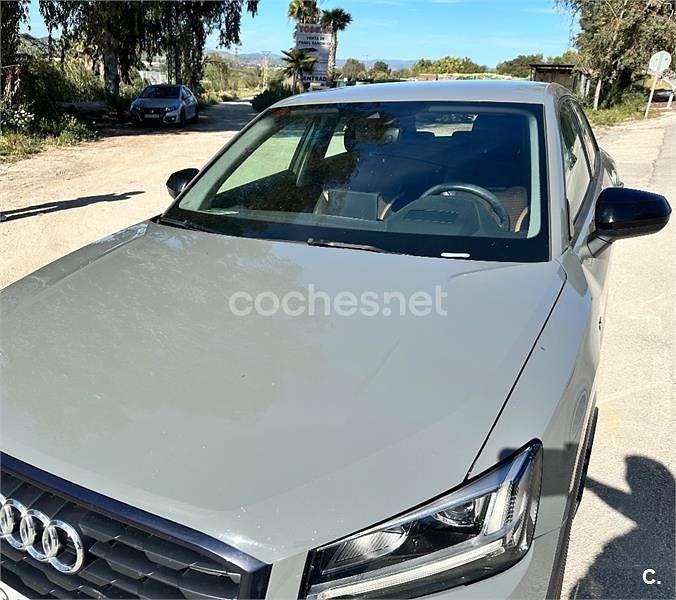 Usado Audi Q2 190 CV (139 kW) 2017 Gris / plata SUV
