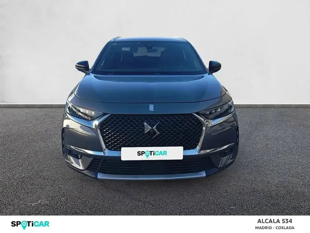 Usado DS Automobiles DS3 Crossback So Chic 180 CV (132 kW) 2019 Gris SUV