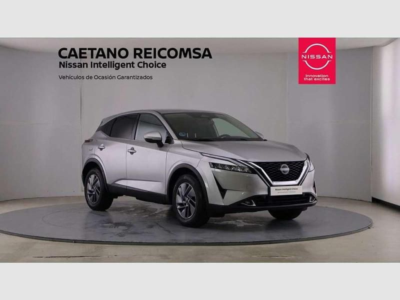 Usado Nissan Qashqai Acenta 140 CV (102 kW) 2022 Plateado SUV