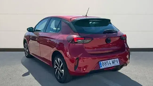Usado Opel Corsa 100 CV (73 kW) 2024 Rojo Utilitario
