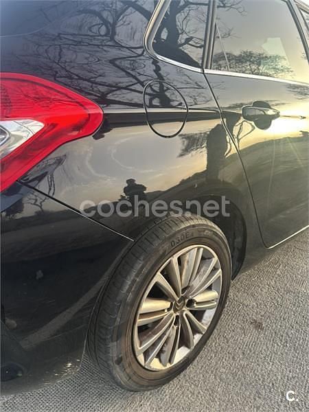 Begagnad Citroën C4 Seduction 112 HK (82 kW) 2011 Svart Sedan