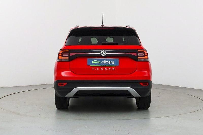 Usado VW T-Cross Sport 115 CV (84 kW) 2020 Rojo SUV