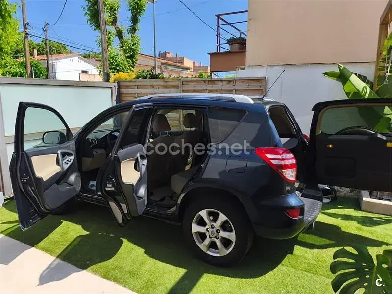 Usado Toyota RAV4 Advance 150 CV (110 kW) 2011 Azul SUV