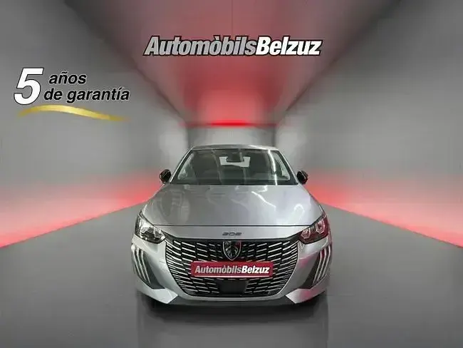 Usado Peugeot 208 Style 102 CV (75 kW) 2025 Gris Utilitario