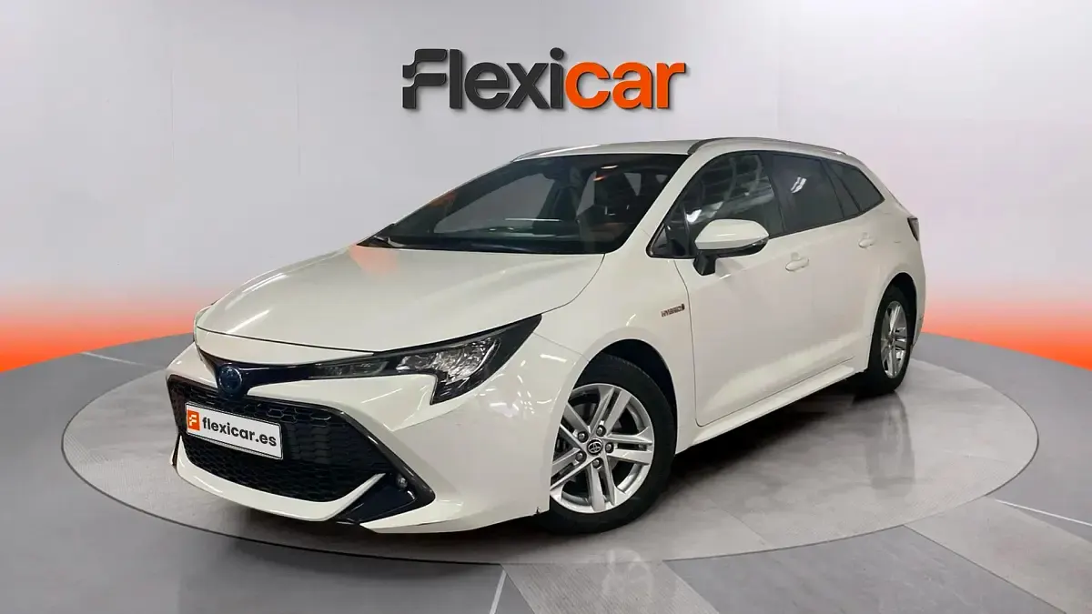 Usado Toyota Corolla Style 122 CV (89 kW) 2021 Blanco Familiar