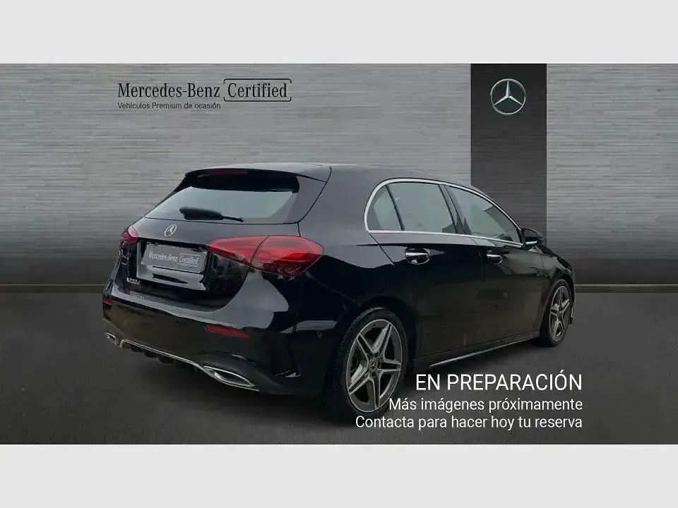 Usado Mercedes A200 AMG line 150 CV (110 kW) 2024 Negro Berlina