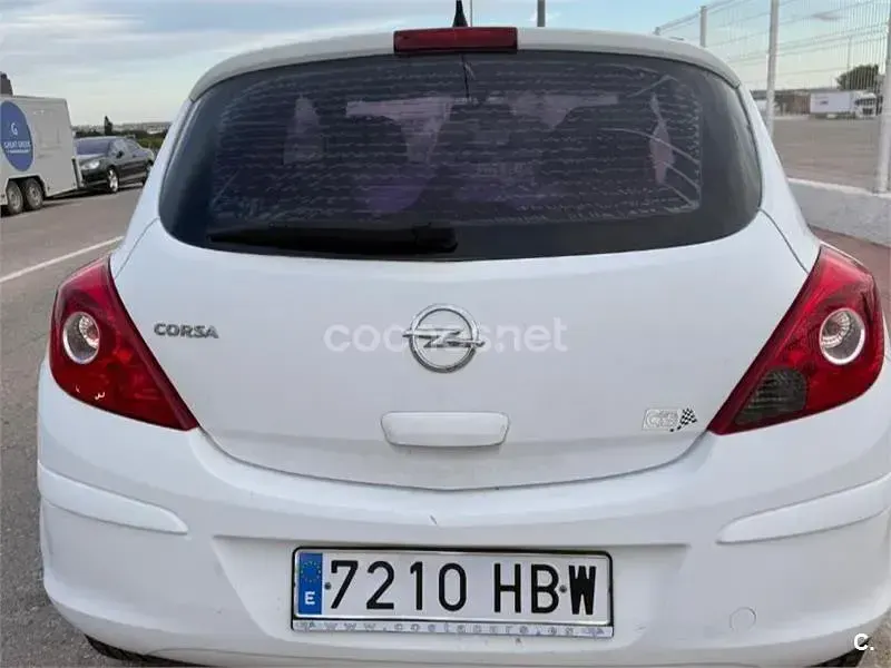 Usado Opel Corsa 85 CV (62 kW) 2011 Blanco Utilitario