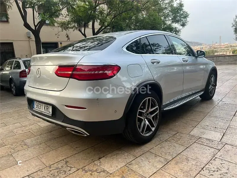 Usado Mercedes GLC250 211 CV (155 kW) 2017 Gris / plata SUV