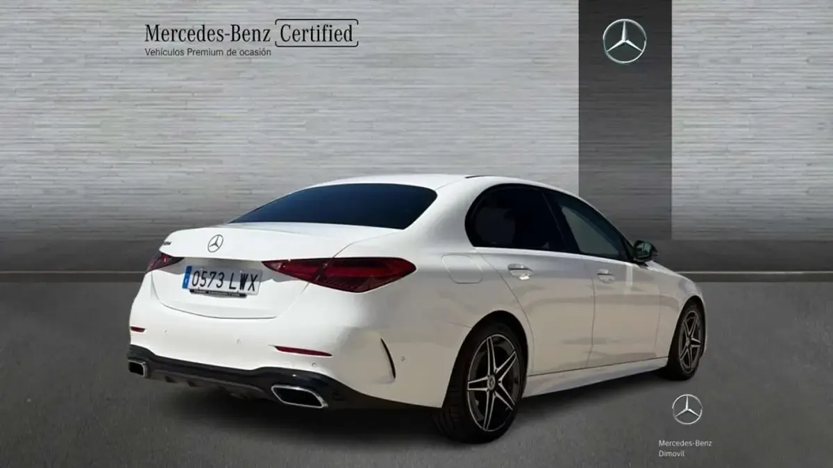 Usado Mercedes C220 AMG line 200 CV (147 kW) 2022 Blanco Berlina