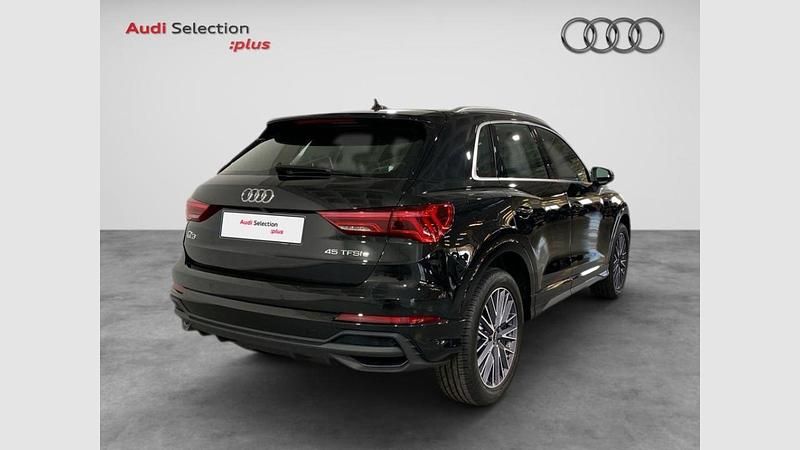 Usado Audi Q3 S-Line 245 CV (180 kW) 2024 Negro mitos (metalizado) SUV