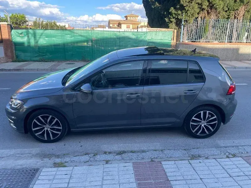Usado VW Golf VII Sportline 150 CV (110 kW) 2018 Gris / plata Berlina