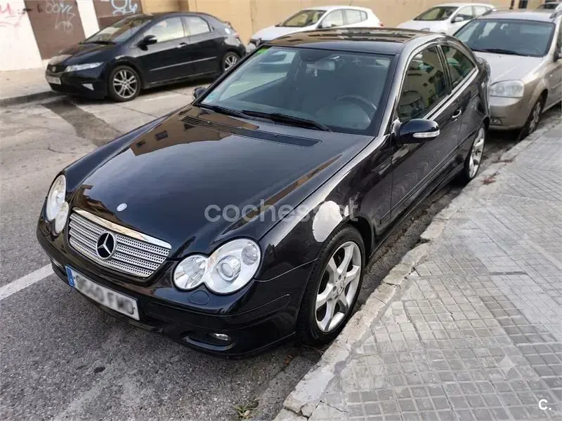 Usado Mercedes C180 Sport Edition 143 CV (105 kW) 2007 Negro Berlina
