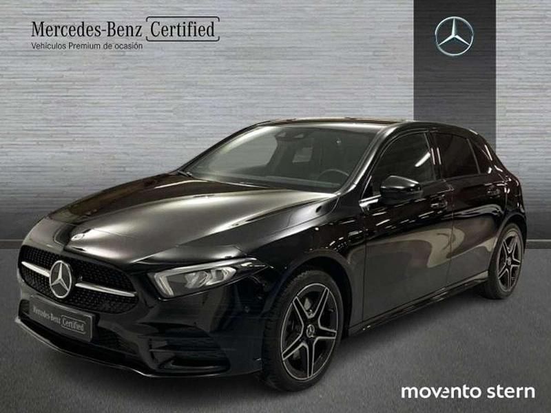 Usado Mercedes A250 218 CV (160 kW) 2020 Negro Utilitario