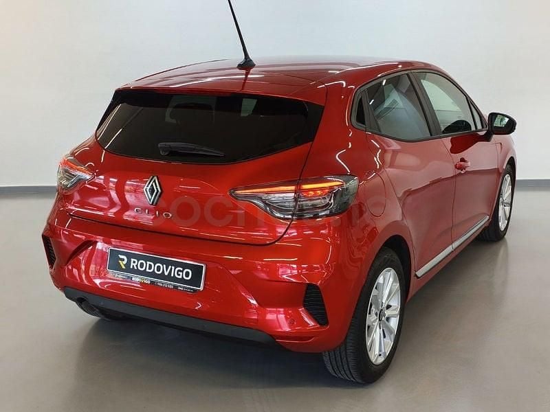 Usado Renault Clio V Evolution 90 CV (66 kW) 2024 Rojo Berlina