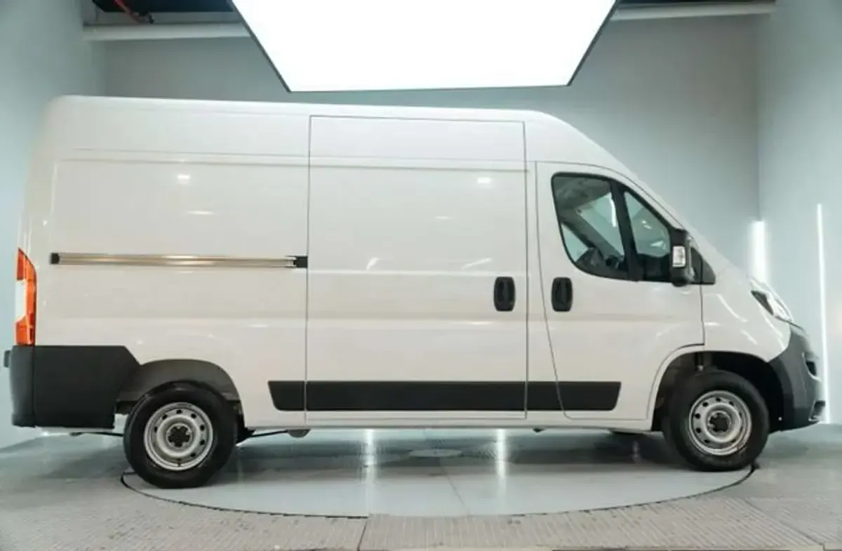 Usado Fiat Ducato 140 CV (102 kW) 2024 Blanco Van