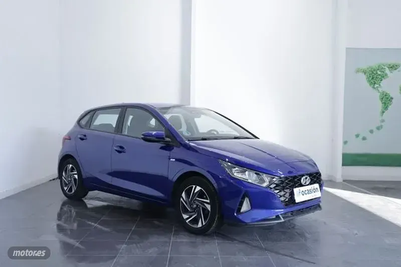 Usado Hyundai i20 100 CV (73 kW) 2023 Azul Utilitario