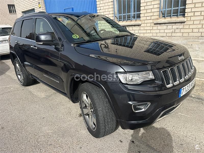 Usado Jeep Grand Cherokee Overland 250 CV (183 kW) 2013 Negro SUV