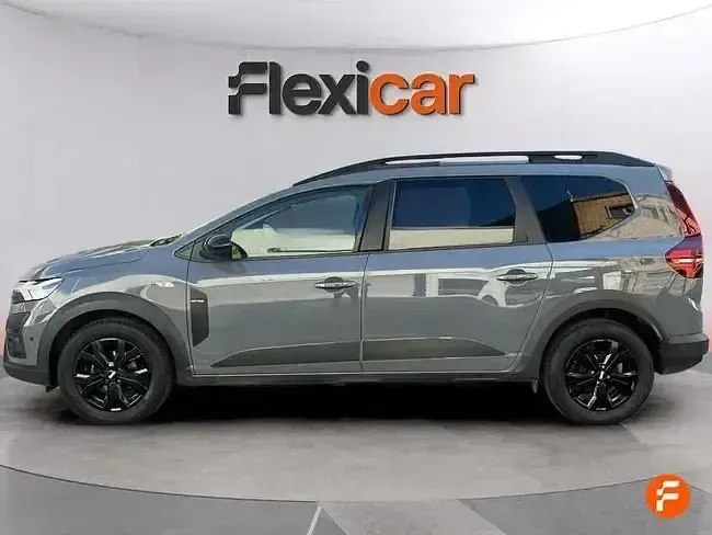 Käytetty Dacia Jogger Essentiel 100 HP (73 kW) 2022 Musta Tila-auto