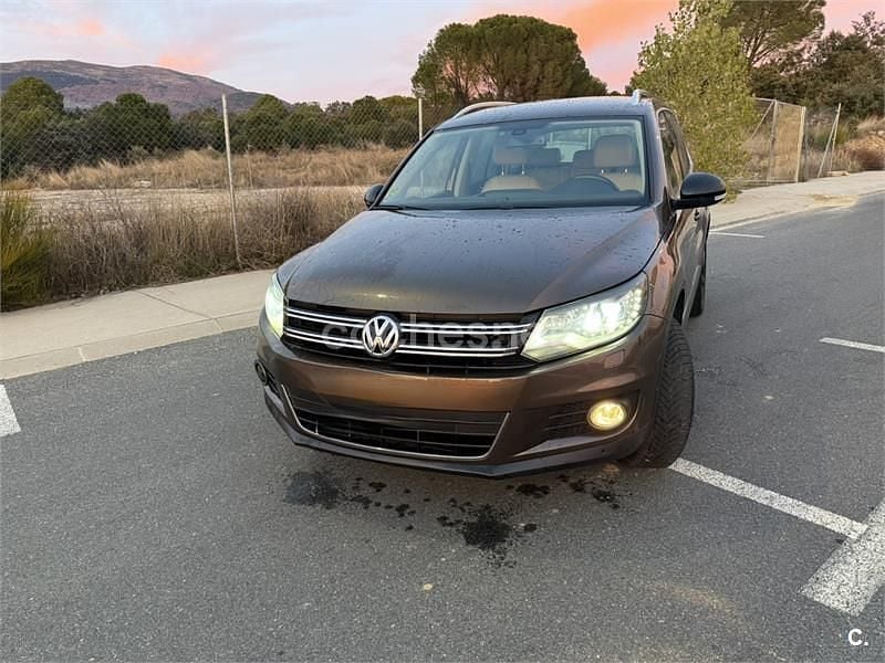 Marrón Usado 2012 VW Tiguan Sport SUV | 13.900 € (Un poco caro) - Imagen 1/4