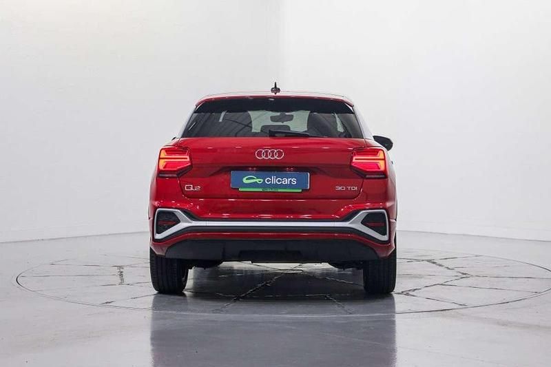 Usado Audi Q2 S-Line 116 CV (85 kW) 2022 Rojo SUV