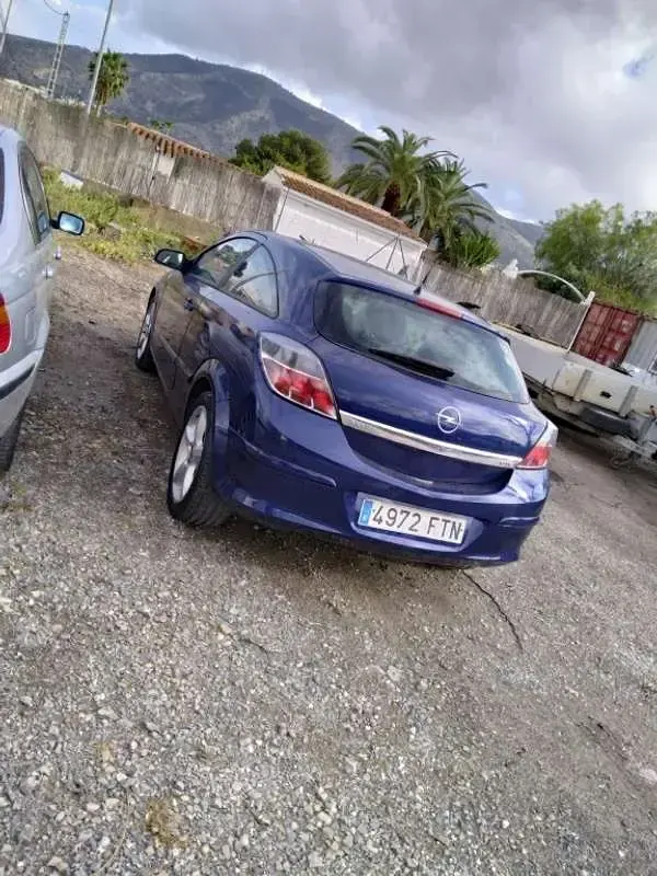 Usado Opel Astra Cosmo 99 CV (72 kW) 2007 Azul Utilitario