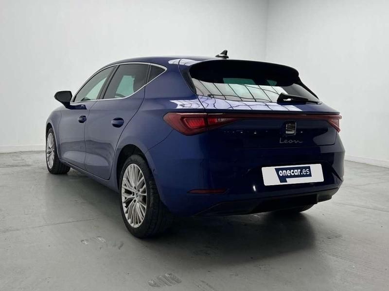 Usado Seat Leon XCELLENCE 150 CV (110 kW) 2021 Azul Berlina