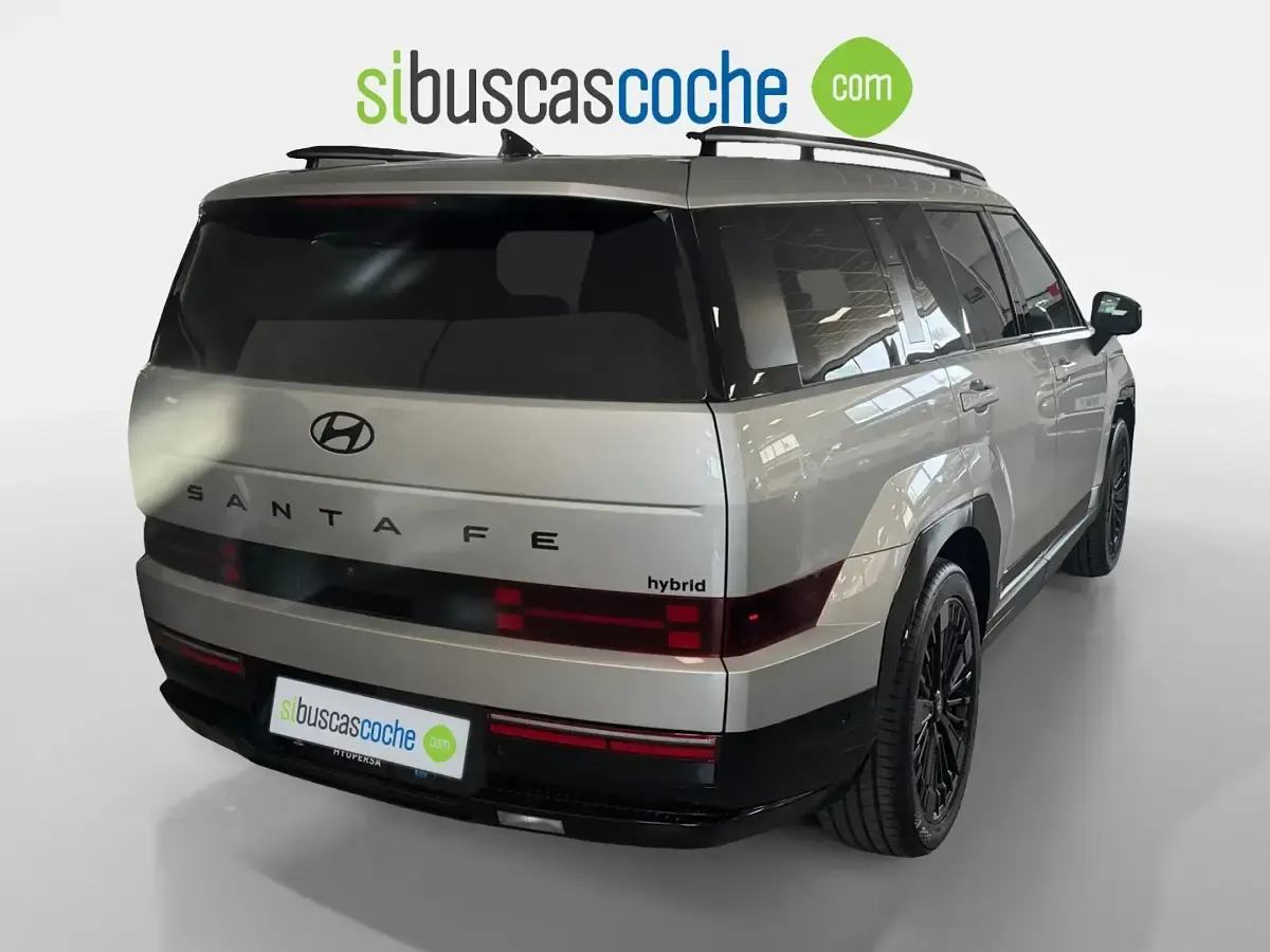 Usado Hyundai Santa Fe 239 CV (175 kW) 2026 Gris/plata SUV