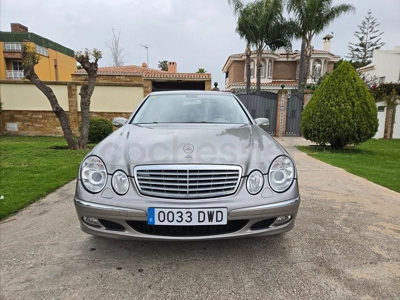 Usado Mercedes E280 Avantgarde 190 CV (139 kW) 2006 Gris / plata Berlina