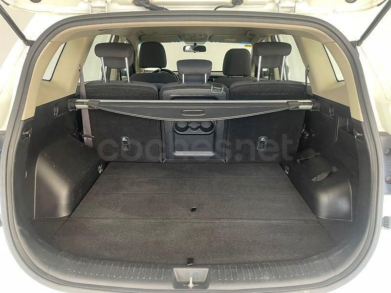Usado Kia Carens 115 CV (84 kW) 2013 Blanco Monovolumen