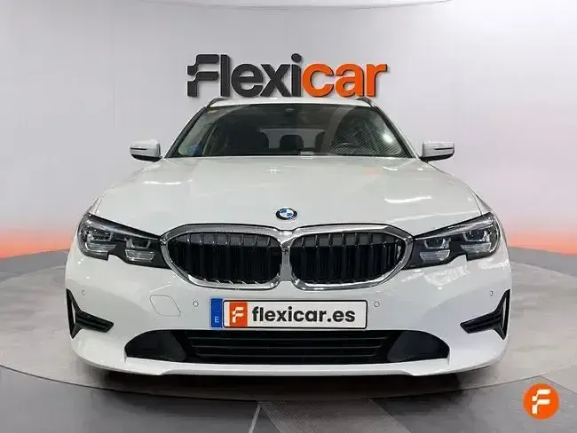 Usado BMW 318 150 CV (110 kW) 2020 Blanco Familiar