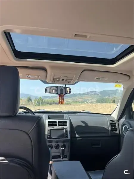 Usado Dodge Nitro 177 CV (130 kW) 2009 Granate SUV