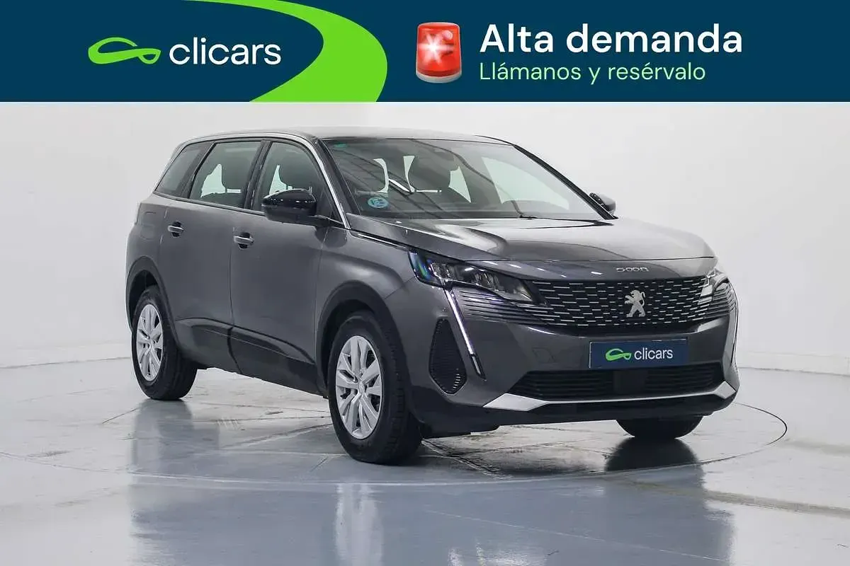 Usado Peugeot 5008 Active 131 CV (96 kW) 2022 Gris SUV
