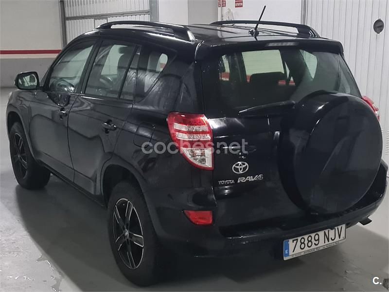 Usado Toyota RAV4 Advance 158 CV (116 kW) 2010 Negro SUV