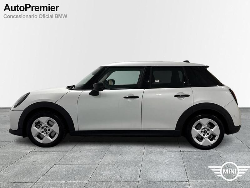 Usado Mini Cooper Essential 156 CV (114 kW) 2024 Blanco Utilitario